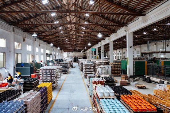 跨境電商助推外貿(mào)增長(zhǎng)，全托管模式助力日用陶瓷制品走向全球